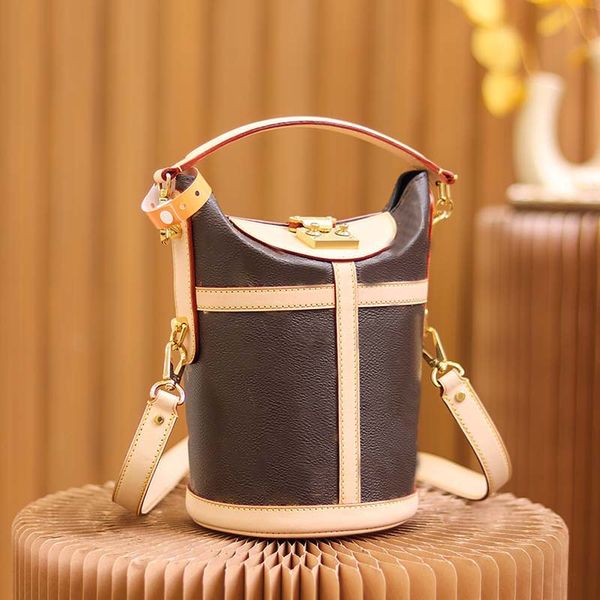 designer women handbag shoulder bags lady shoulder tote bag tassel purse for girls bags designer fashion bags pouches fashion classic design
designer women handbag shoulder bags lady shoulder tote bag tassel purse for girls bags designer fashion bags pouches fashion classic design