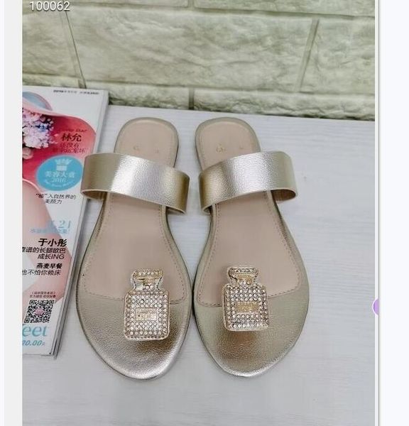 brand designer slippers beach scuffs classic flat woman men summer lady cartoon big head slippers l bath fashion women shoes cc25, Black
brand designer slippers beach scuffs classic flat woman men summer lady cartoon big head slippers l bath fashion women shoes cc25, Black