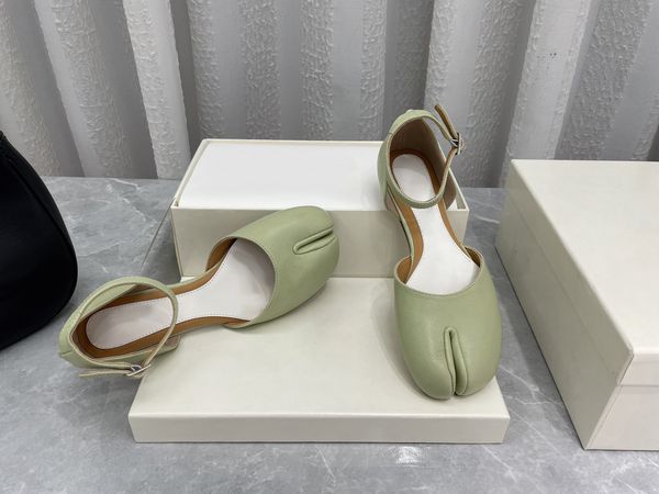 women's margiela sandals dress shoes 2023 spring and summer designer models fashion leather round head split toe low heel outdoor walki, Black
women's margiela sandals dress shoes 2023 spring and summer designer models fashion leather round head split toe low heel outdoor walki, Black