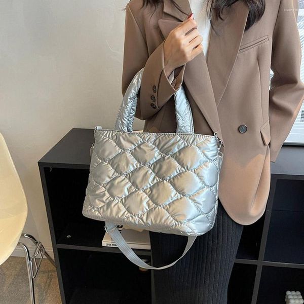 shoulder bags women female down solid color nylon cotton-padded handle bag casual zipper winter fashion quilted tote
shoulder bags women female down solid color nylon cotton-padded handle bag casual zipper winter fashion quilted tote