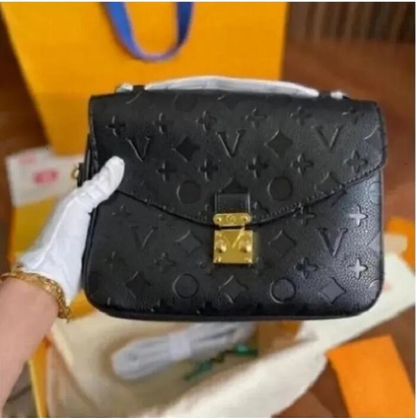 designers bags crossbodys women handbag messenger bags oxidizing leather metis elegant shoulder bags crossbody bag purse crossbody bag
designers bags crossbodys women handbag messenger bags oxidizing leather metis elegant shoulder bags crossbody bag purse crossbody bag