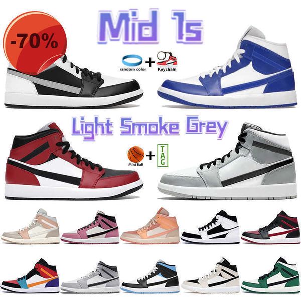 sandals sandals 1 1s basketball shoes mid sneakers light smoke grey milan kentucky blue grey green barely rose carbon fiber chicago men wome, Black
sandals sandals 1 1s basketball shoes mid sneakers light smoke grey milan kentucky blue grey green barely rose carbon fiber chicago men wome, Black