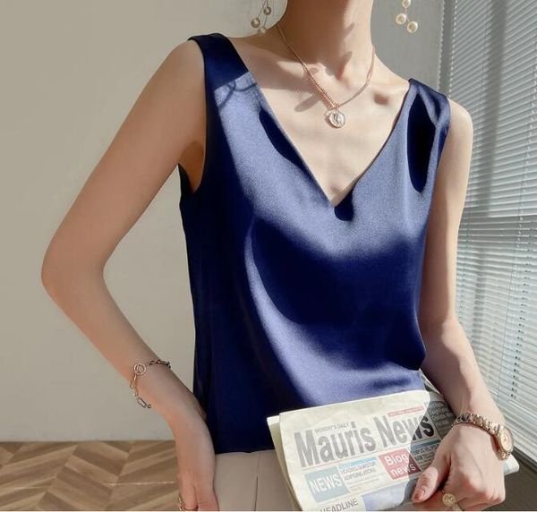 women's tanks ,camis ladies silk vest spring autumn 2023 new wild pullover women interior front/rear v-neck summer thin, White
women's tanks ,camis ladies silk vest spring autumn 2023 new wild pullover women interior front/rear v-neck summer thin, White