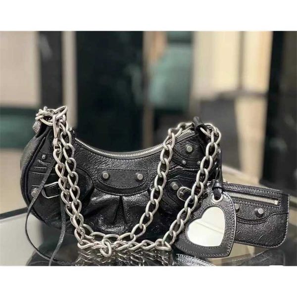 designer handbag b brand motorcycle bag women's fashion 3-in-1 pleated crescent messenger one shoulder oil wax leather underarm bag lux
designer handbag b brand motorcycle bag women's fashion 3-in-1 pleated crescent messenger one shoulder oil wax leather underarm bag lux