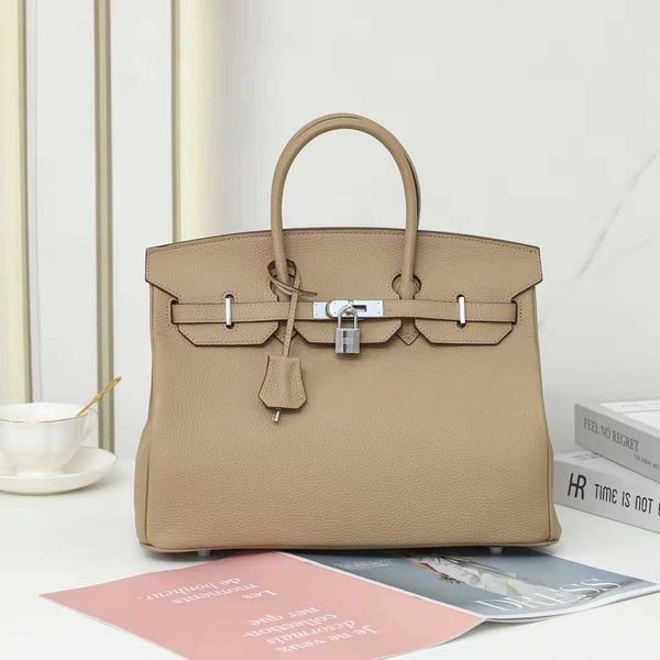 7a birkins bags handmade cowhide 35cm silver buckle oversized leather aristocratic family same single shoulder bag cross body portable bride
7a birkins bags handmade cowhide 35cm silver buckle oversized leather aristocratic family same single shoulder bag cross body portable bride