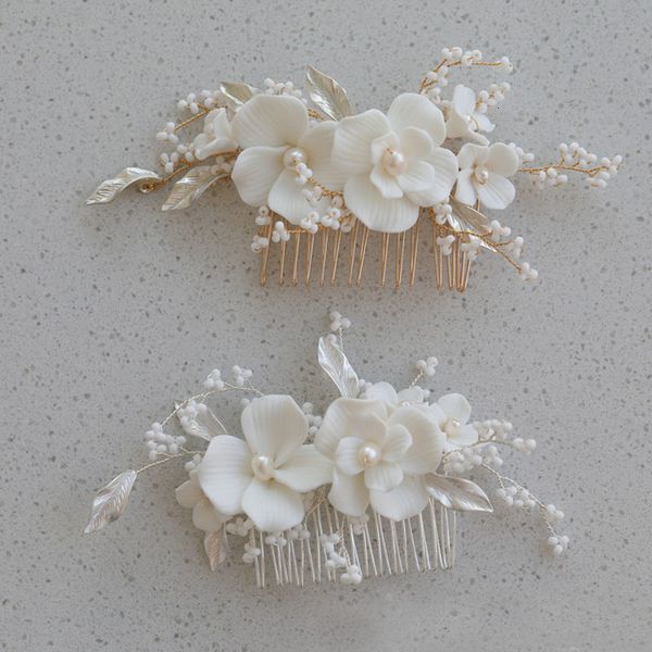 wedding hair jewelry slbridal handmade alloy leaf ceram flower freshwater pearls bridal comb accessorie 230216, Slivery;golden
wedding hair jewelry slbridal handmade alloy leaf ceram flower freshwater pearls bridal comb accessorie 230216, Slivery;golden