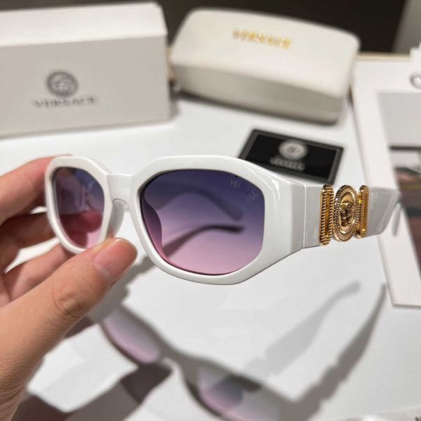 new sunglasses for men and women fashionable versage sunglasses casual versatile personalized anti ultraviolet street shooting disco glasses, White;black
new sunglasses for men and women fashionable versage sunglasses casual versatile personalized anti ultraviolet street shooting disco glasses, White;black