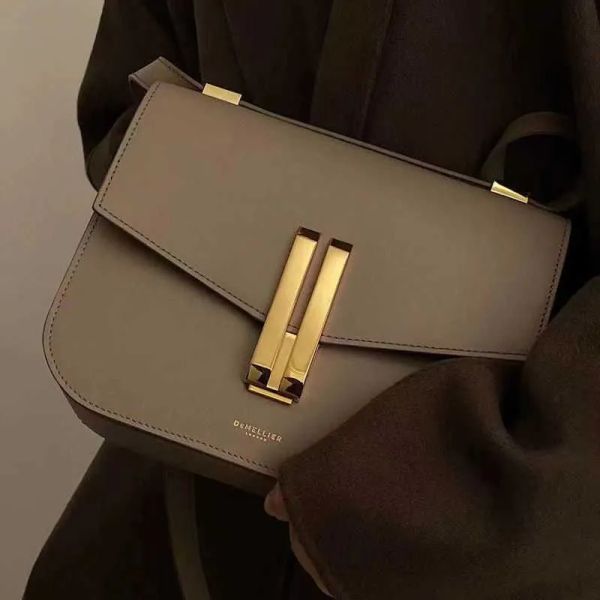designer demellier shoulder bag british minority tofu crossbody bag women's leather cowhide fashion one shoulder portable small square
designer demellier shoulder bag british minority tofu crossbody bag women's leather cowhide fashion one shoulder portable small square