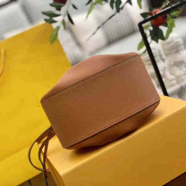 shoulder bags evening bags wrinkled clouds bags women cute adjustable drawstring mouth handbag shoulder leather luxury designer crossbody fe
shoulder bags evening bags wrinkled clouds bags women cute adjustable drawstring mouth handbag shoulder leather luxury designer crossbody fe