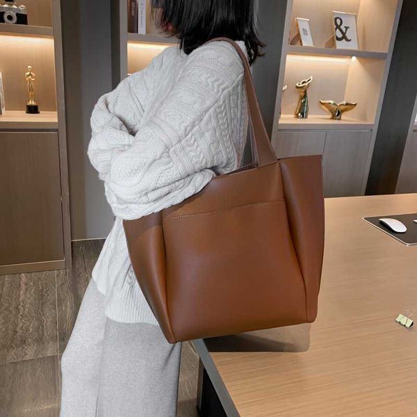 shoulder bags large women's bag large capacity shoulder bags pu leather shoulder bags ladies wild bags sac a main femme 230210
shoulder bags large women's bag large capacity shoulder bags pu leather shoulder bags ladies wild bags sac a main femme 230210