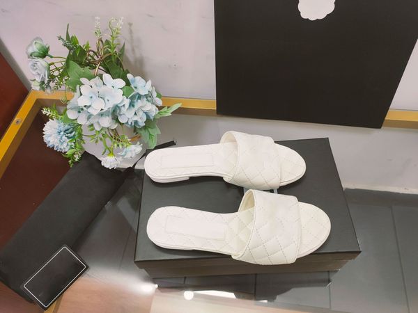 designer slipper sandals leather materimal put it on comfortable and nice, Black
designer slipper sandals leather materimal put it on comfortable and nice, Black