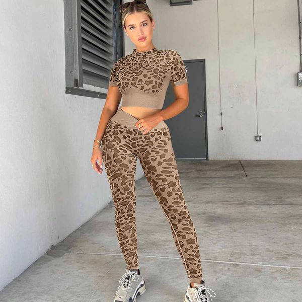 nxy yoga outfits leopard fitness set women workout clothing 2 piece outfit shorts sleeve crop seamless leggings activewear 220523, White
nxy yoga outfits leopard fitness set women workout clothing 2 piece outfit shorts sleeve crop seamless leggings activewear 220523, White