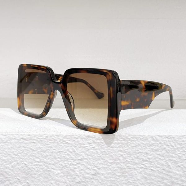 sunglass designer oversized women large square vintage sun glasses for female outdoors eyewear uv400, White;black
sunglass designer oversized women large square vintage sun glasses for female outdoors eyewear uv400, White;black