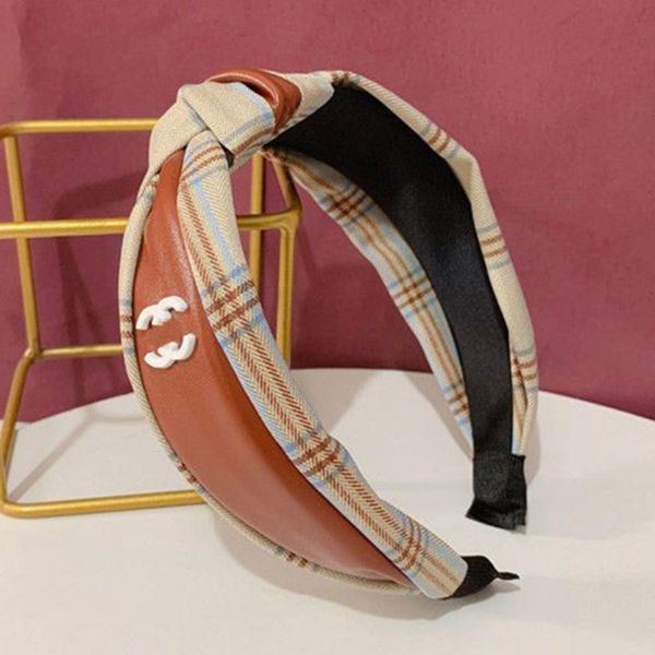 designer headbands women solid color black white brand letter simplicity hairband fashion womens wide edge hair hoop head accessories
designer headbands women solid color black white brand letter simplicity hairband fashion womens wide edge hair hoop head accessories