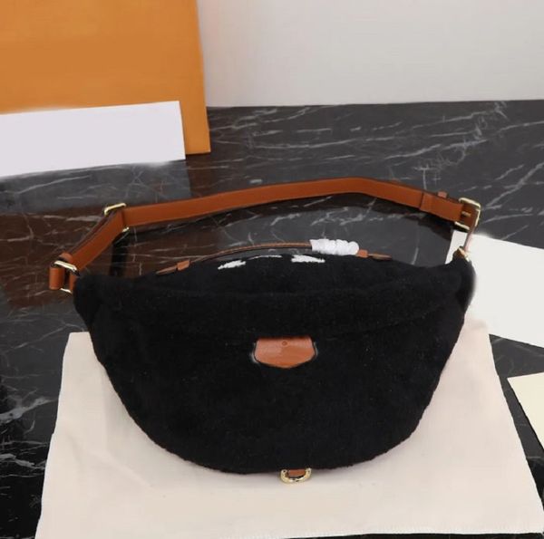 original plush waist bag luxury designer wallet designer women's chest shoulder handbag coin purse soft fur fashion messenger bags
original plush waist bag luxury designer wallet designer women's chest shoulder handbag coin purse soft fur fashion messenger bags