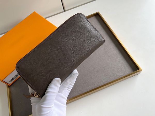 fashion designer wallets luxury clemence purse clutch bags highs quality monograms coin purses men women plaid card holder with original box, Red;black
fashion designer wallets luxury clemence purse clutch bags highs quality monograms coin purses men women plaid card holder with original box, Red;black