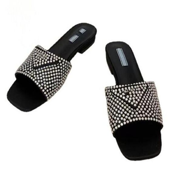 summer luxury sandals designer women flip flops slipper fashion luxury genuine leather slides metal chain ladies casual shoes, Black
summer luxury sandals designer women flip flops slipper fashion luxury genuine leather slides metal chain ladies casual shoes, Black