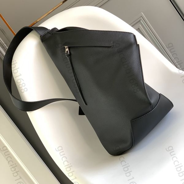 10a tier mirror quality 47cm anton bag luxury designers real leather mens shoulder bags calfskin womens purse zipper handbag crossbody fashi
10a tier mirror quality 47cm anton bag luxury designers real leather mens shoulder bags calfskin womens purse zipper handbag crossbody fashi