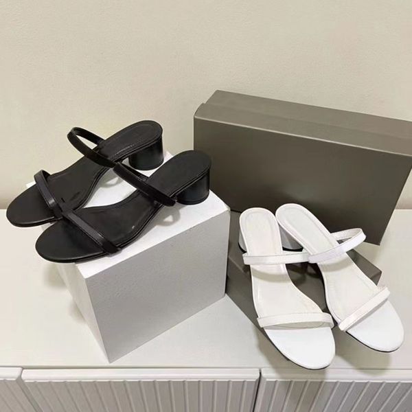 with box luxury paris women sandals shoes calfskin round 40mm sandal white black fashion temperament thick heel slippers
with box luxury paris women sandals shoes calfskin round 40mm sandal white black fashion temperament thick heel slippers