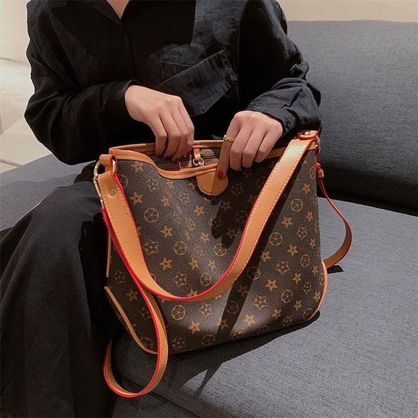 2023 luxurys designers womens shoulder bag grace totes shopping crossbody bags brown flower leather wallet lady clutch purse crossbody
2023 luxurys designers womens shoulder bag grace totes shopping crossbody bags brown flower leather wallet lady clutch purse crossbody