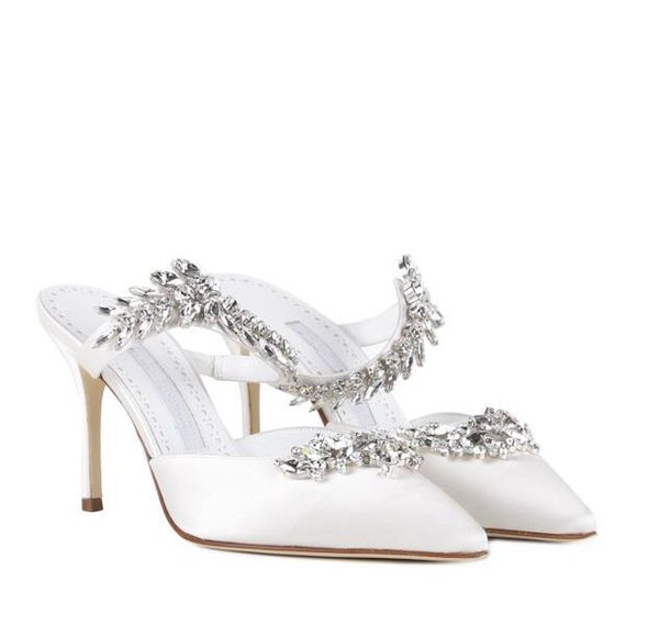 elegant brand lurum sandals shoes & women mules satin crystal embellished stiletto high heel pointed toe wedding party lady slipper eu35-43, Black
elegant brand lurum sandals shoes & women mules satin crystal embellished stiletto high heel pointed toe wedding party lady slipper eu35-43, Black