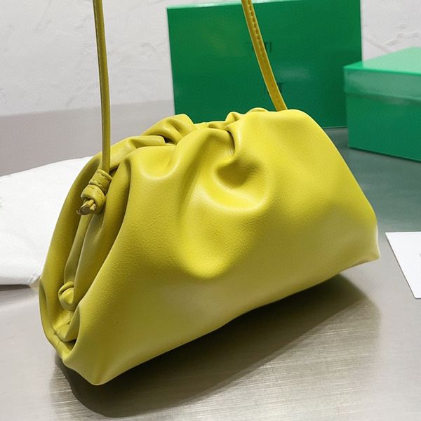 designer women mini pouch bott clutch shoulder bag italy luxury brand b nappa leather soft cloud crossbody bags lady cross body strap evenin
designer women mini pouch bott clutch shoulder bag italy luxury brand b nappa leather soft cloud crossbody bags lady cross body strap evenin