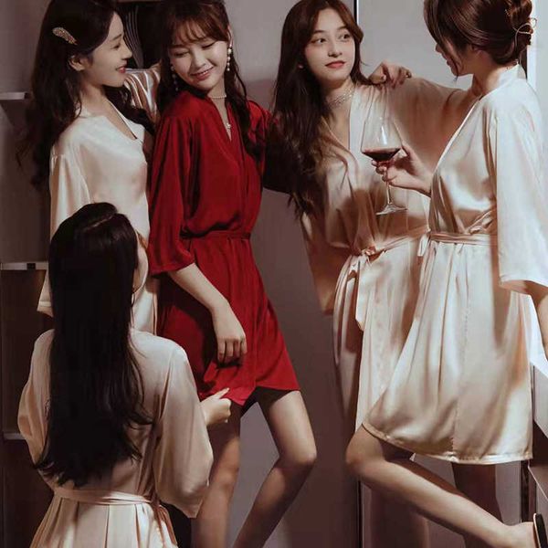 pajamas body warmer morning gown bride spring and summer wedding gown bridesmaid group wedding pajamas ice silk bathrobe home clothes autumn, Black;red
pajamas body warmer morning gown bride spring and summer wedding gown bridesmaid group wedding pajamas ice silk bathrobe home clothes autumn, Black;red