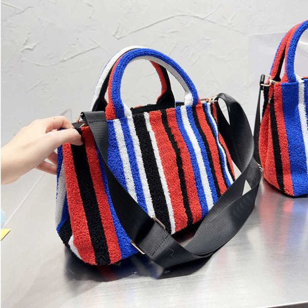 totes tote bag canvas designer bags women large capacity shopping messenger bag towel embroidery handbags casual shoulder bag 221111
totes tote bag canvas designer bags women large capacity shopping messenger bag towel embroidery handbags casual shoulder bag 221111