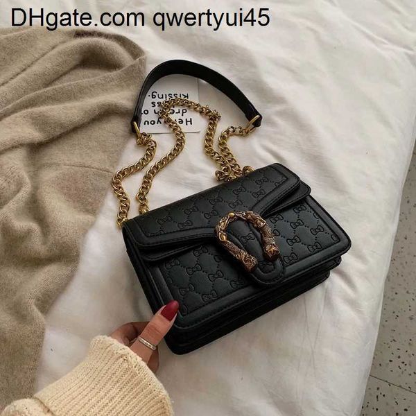 qwertyui45 shoulder bags european retro fashion ladies square bag new quality matte pu leather women's handbag chain tote shoulder mess
qwertyui45 shoulder bags european retro fashion ladies square bag new quality matte pu leather women's handbag chain tote shoulder mess