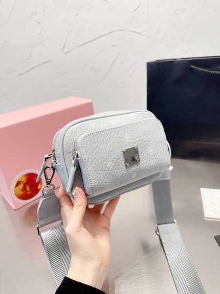 mc half moon tote shopping bag original leather messenger luxury designer bucket cosmetic makeup ladies shoulder clutch mens womens wallet h
mc half moon tote shopping bag original leather messenger luxury designer bucket cosmetic makeup ladies shoulder clutch mens womens wallet h