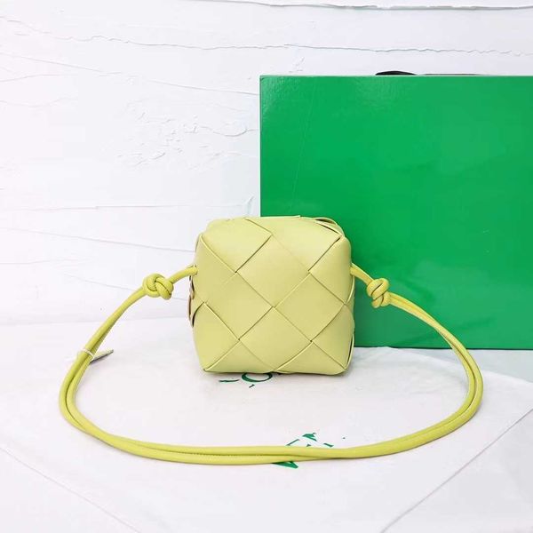 one designer mini bag cassette womens botegas shoulder bags luxurys batega women camera 2023 new female leather woven lziu
one designer mini bag cassette womens botegas shoulder bags luxurys batega women camera 2023 new female leather woven lziu