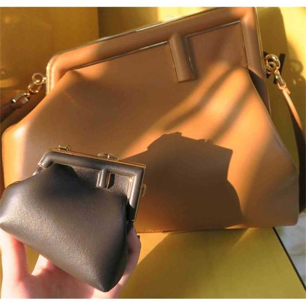 designer fend bag handbags first series first women luxurys handbags metal wrapped dinner handbag single shoulder messenger mzvp zc
designer fend bag handbags first series first women luxurys handbags metal wrapped dinner handbag single shoulder messenger mzvp zc