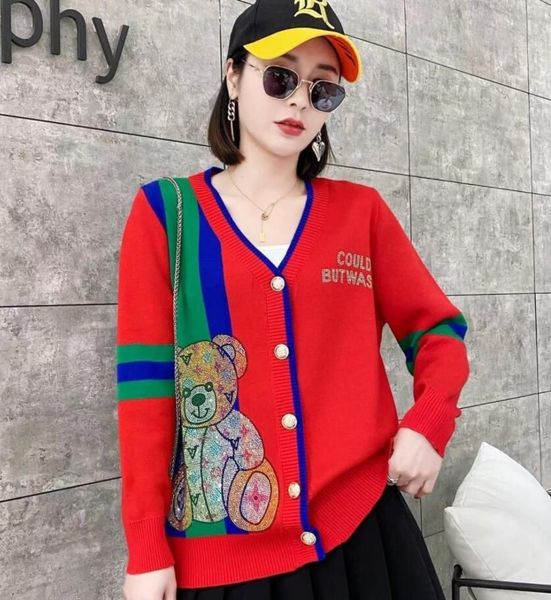 women's sweater letter printing v-neck knitted cardigan women's 2023 spring new designer brand women's cardigan, White;black
women's sweater letter printing v-neck knitted cardigan women's 2023 spring new designer brand women's cardigan, White;black