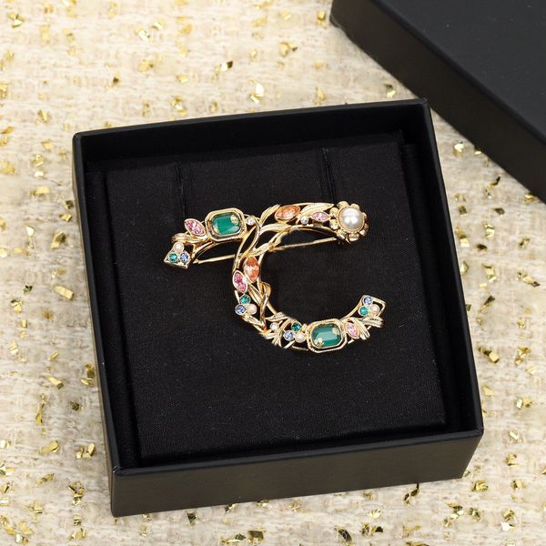2023 luxury quality charm brooch with colors diamond beads in 18k gold plated have box stamp hollow design ps3157, Golden
2023 luxury quality charm brooch with colors diamond beads in 18k gold plated have box stamp hollow design ps3157, Golden