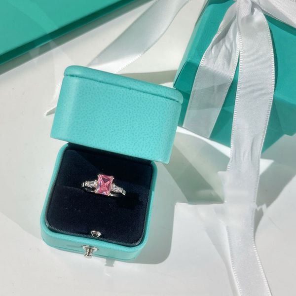 designers ring fashion women charm jewely light luxury designer women's court retro emerald rings opening diamond gold plating styles g, Silver
designers ring fashion women charm jewely light luxury designer women's court retro emerald rings opening diamond gold plating styles g, Silver