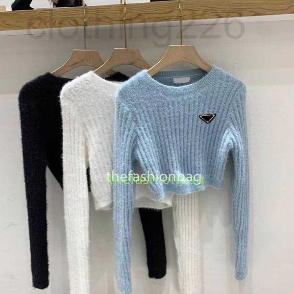 designer 22ss woman sweaters turtlenck women sweater short style sweatshirts for lady slim hoodie jumpers knit shirt design clothing alv7, White;black
designer 22ss woman sweaters turtlenck women sweater short style sweatshirts for lady slim hoodie jumpers knit shirt design clothing alv7, White;black