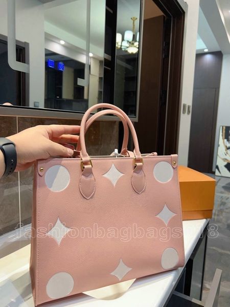 onthego mm tote bag with monograms debossing grained leather women crossbody lapbags on the go shoulder handbag carryall m21575 m46286 m4549
onthego mm tote bag with monograms debossing grained leather women crossbody lapbags on the go shoulder handbag carryall m21575 m46286 m4549