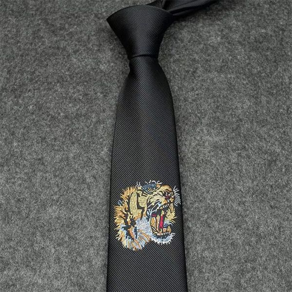 2023 new men ties fashion silk tie 100% designer necktie jacquard classic woven handmade necktie for men wedding casual and business necktie, Blue;purple
2023 new men ties fashion silk tie 100% designer necktie jacquard classic woven handmade necktie for men wedding casual and business necktie, Blue;purple