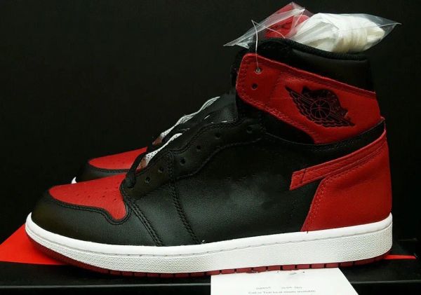 2023 men basketball shoes 1s high og banned designer sports shoes black varsity red-white jumpman 1 outdoor sneakers with box
2023 men basketball shoes 1s high og banned designer sports shoes black varsity red-white jumpman 1 outdoor sneakers with box