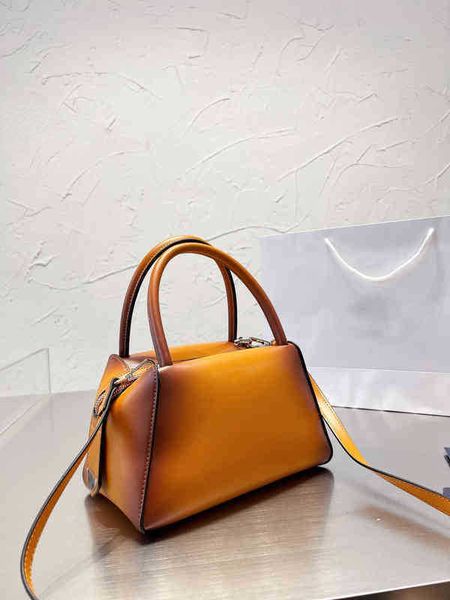 pbag triangle shopping bags shoulder hobo totes the tote bag designer leather handbags women brand letters purses female wallet 220818
pbag triangle shopping bags shoulder hobo totes the tote bag designer leather handbags women brand letters purses female wallet 220818