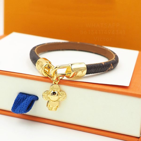 lw viviennee bracelet for woman designer gold plated 18k vintage jewelry official reproductions will not fade gift for girlfriend with box 0, Golden;silver
lw viviennee bracelet for woman designer gold plated 18k vintage jewelry official reproductions will not fade gift for girlfriend with box 0, Golden;silver