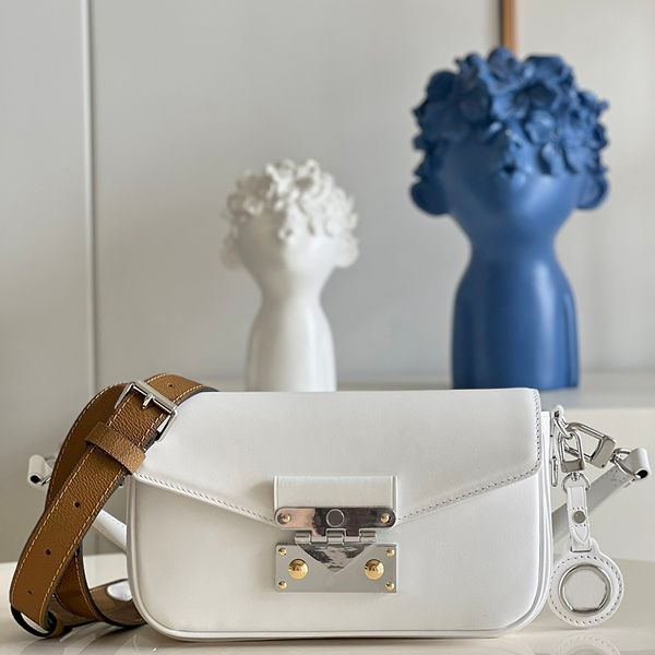 totes high imitation designer hand bag swing 24cm luxury flap bag m20396 with box zl068
totes high imitation designer hand bag swing 24cm luxury flap bag m20396 with box zl068