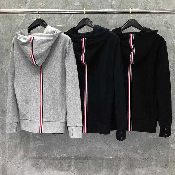 fashion tb thom 2023 brand striped hooded clothing cotton jacket men women sweatshirts hoodies cardigans casual sportswear coat, Black;brown 
fashion tb thom 2023 brand striped hooded clothing cotton jacket men women sweatshirts hoodies cardigans casual sportswear coat, Black;brown