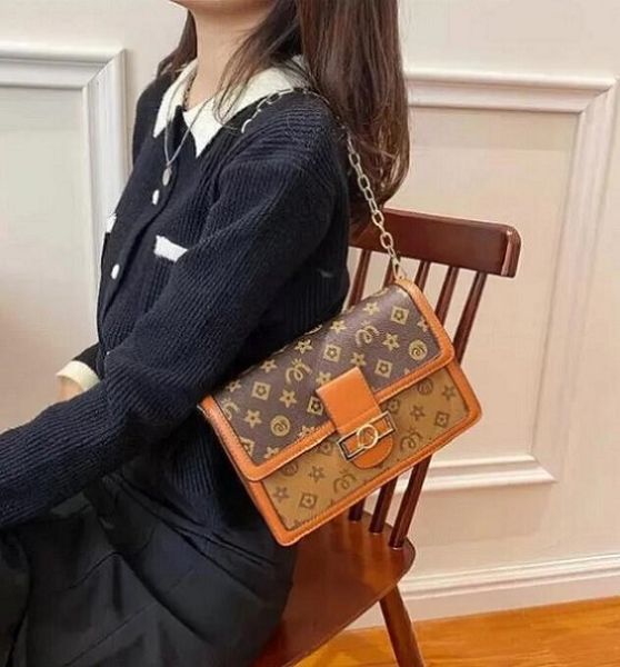2luxury genuine leather handbags women bag designer shoulder fashion evening clutch purse messenger crossbody bags 888
2luxury genuine leather handbags women bag designer shoulder fashion evening clutch purse messenger crossbody bags 888