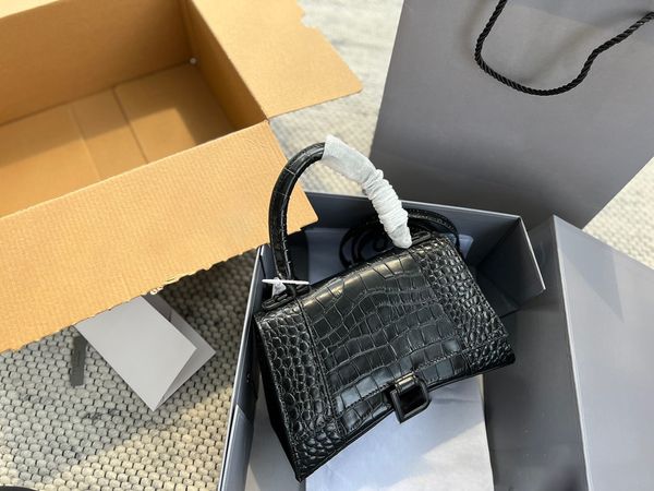 shopping bag shoulder bag cowhide hourglass bag fashion trend 2023 new women bag handbag 5a quality
shopping bag shoulder bag cowhide hourglass bag fashion trend 2023 new women bag handbag 5a quality