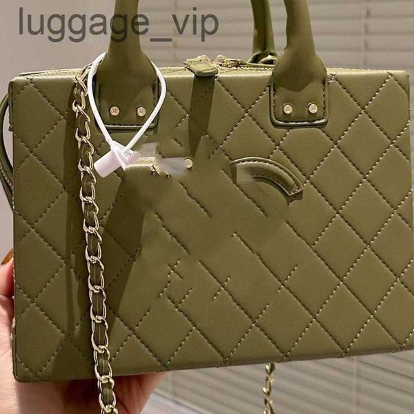 5a designer bag derma custom luxury tote bags brand channel handbag leather cowhide gold silver chain oblique shoulder highs quality13z0ir
5a designer bag derma custom luxury tote bags brand channel handbag leather cowhide gold silver chain oblique shoulder highs quality13z0ir