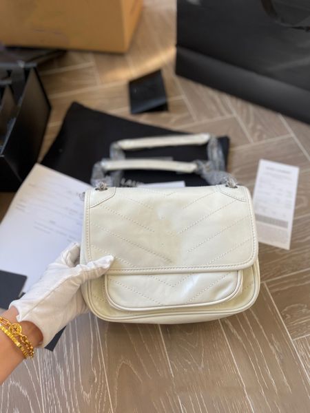 2023 new women bag designer bag handbag single shoulder messenger chain wallet flap large capacity trend versatile
2023 new women bag designer bag handbag single shoulder messenger chain wallet flap large capacity trend versatile