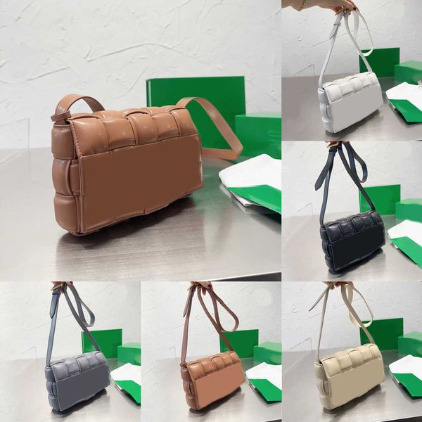 shoulder bags padded crossbody bags woven tofu single shoulder messenger leather pillow small square female wallets 221116
shoulder bags padded crossbody bags woven tofu single shoulder messenger leather pillow small square female wallets 221116