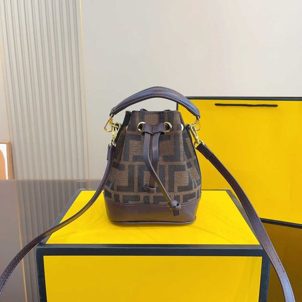 designer bag classic letter crossbody bags women mini bucket bags luxury handbag womens fashion classic coin purse handbag
designer bag classic letter crossbody bags women mini bucket bags luxury handbag womens fashion classic coin purse handbag