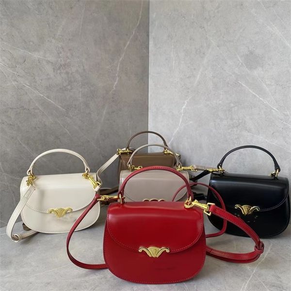 2023 fashion brand women bags light luxury bag flower small niche designer women's shoulder high-grade texture when the evening bag lea
2023 fashion brand women bags light luxury bag flower small niche designer women's shoulder high-grade texture when the evening bag lea